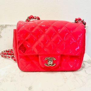 Chanel Stained Paten leather Pink handbag clutch